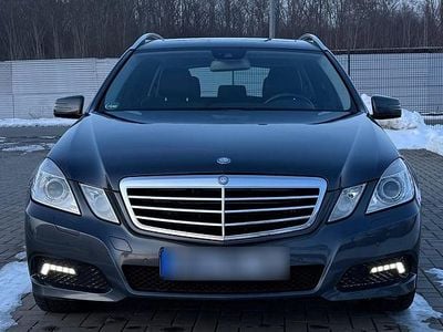 Gebraucht Mercedes E350 Avantgarde 292 PS (214 kW) 2010 Grau Kombi