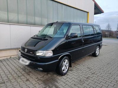 Second-hand VW T4 Highline 150 CP (110 kW) 2002 Negru Van