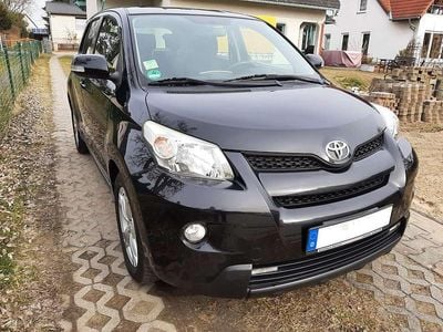 Gebraucht Toyota Urban Cruiser 101 PS (74 kW) 2009 Schwarz Kleinwagen