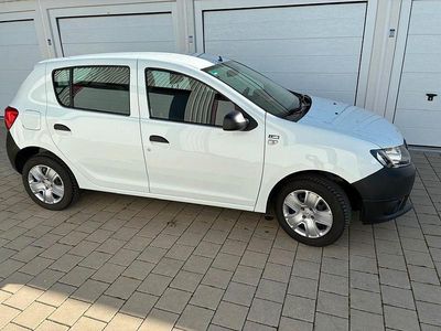 Gebraucht Dacia Sandero Essentiel 75 PS (55 kW) 2014 Weiß Limousine