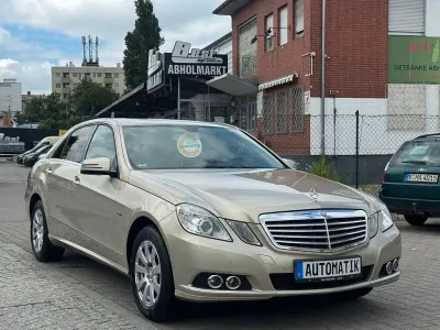 Gebraucht Mercedes E250 204 PS (150 kW) 2009 Perlbeige  metalliclack Limousine