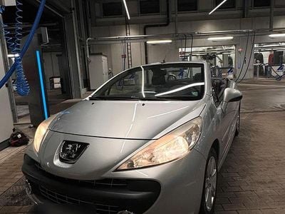 Gebraucht Peugeot 207 CC Sport 120 PS (88 kW) 2008 Silber Cabrio