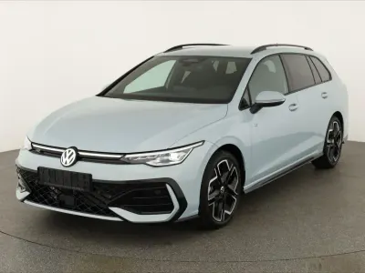 Neu VW Golf VIII R-line 204 PS (150 kW) 2026 Crystal blue metallic Kombi