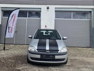 Używany Opel Corsa Comfort 75 KM (55 kW) 2002 Srebrny Hatchback