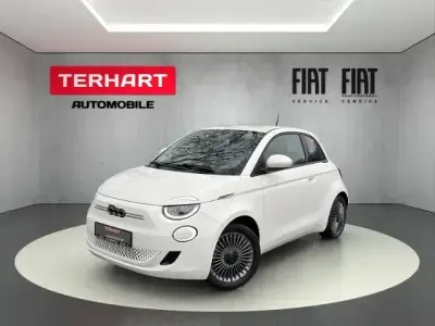 Gebraucht Fiat 500e Passion 86 kW (118 PS) 2021 Weiß Limousine