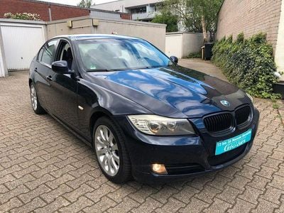 Gebraucht BMW 320 170 PS (125 kW) 2008 Monacoblau metallic Limousine