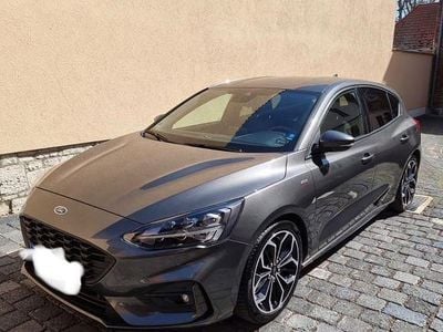 Second-hand Ford Focus ST-Line 120 CP (88 kW) 2020 Gri Berlinǎ