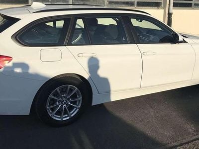 Gebraucht BMW 320 Advantage 190 PS (139 kW) 2018 Weiß Kombi