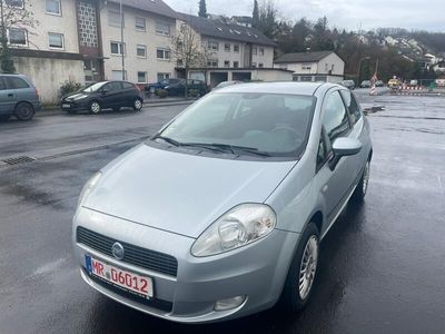 gebraucht Fiat Grande Punto 1,4 Klima/91TsdKM/TÜV 03/2025