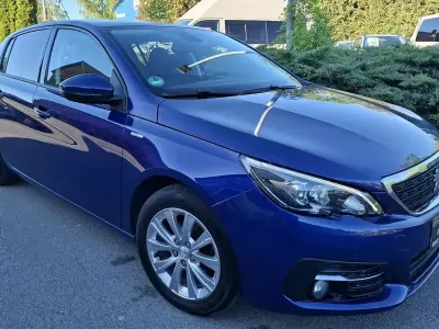 Gebraucht Peugeot 308 Style 110 PS (80 kW) 2018 Blau Limousine