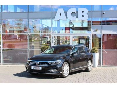 Second-hand VW Passat R-line 200 CP (147 kW) 2022 Negru Break
