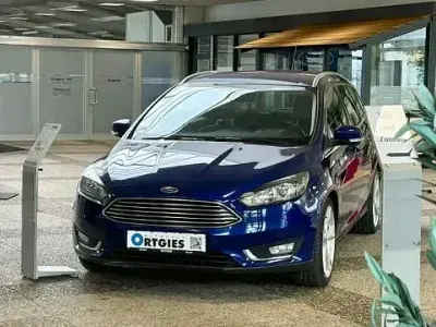 Gebraucht Ford Focus Titanium 116 PS (85 kW) 2015 Blau Kombi