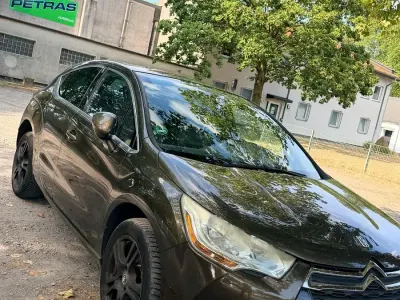 Gebraucht Citroën DS4 156 PS (114 kW) 2011 Braun Kleinwagen