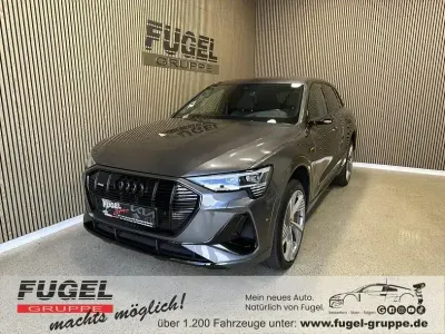 Gebraucht Audi e-tron S-Line 300 kW (408 PS) 2022 Daytonagrau perleffekt SUV