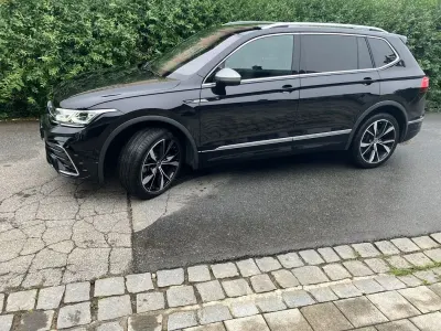 Gebraucht VW Tiguan Allspace 200 PS (147 kW) 2024 Schwarz SUV