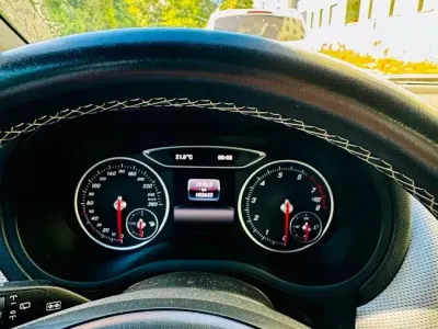 Gebraucht Mercedes B180 122 PS (89 kW) 2017 Weiß Kleinwagen