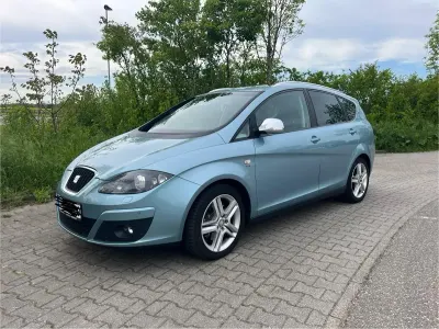 Używany Seat Altea XL 170 KM (125 kW) 2010 Zielony Minivan