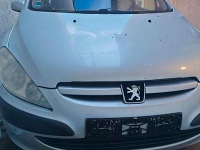 Silber Gebraucht 2004 Peugeot 307 Kleinwagen | 1.000 €