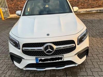 Weiß Gebraucht 2022 Mercedes GLB200 AMG SUV | 36.500 € (Fairer Preis)