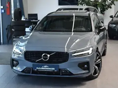 Gebraucht Volvo V60 R-Design 197 PS (144 kW) 2021 Thunder grey Kombi