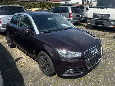 Begagnad Audi A1 Attraction 86 HK (63 kW) 2013 Röd Halvkombi