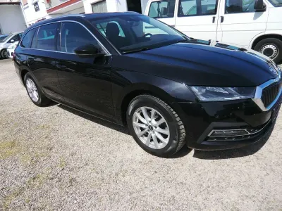 Usata Skoda Octavia Style 150 CV (110 kW) 2021 Nero Station wagon