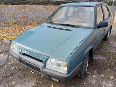 Gebraucht Skoda Favorit 54 PS (39 kW) 1991 Grau Limousine