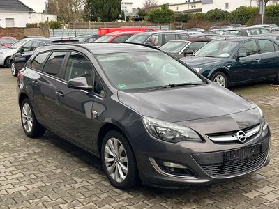 Gebraucht Opel Astra Sport 116 PS (85 kW) 2013 Grau Kombi