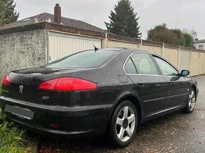 Peugeot 607