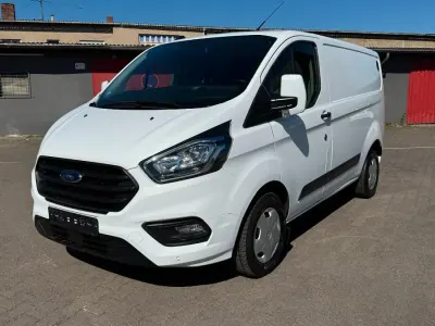 Gebraucht Ford Transit Custom Trend 105 PS (77 kW) 2019 Weiß Van / Kleinbus