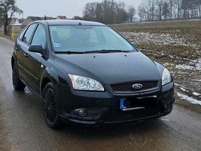 Gebraucht Ford Focus 101 PS (74 kW) 2007 Schwarz Kleinwagen