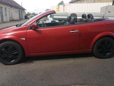 Rot Gebraucht 2005 Renault Mégane Cabriolet Cabrio | 2.700 € (Fairer Preis)