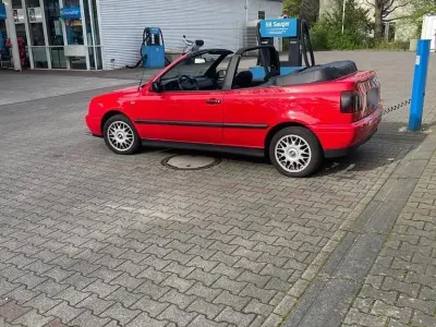 Usata VW Golf 101 CV (74 kW) 1996 Rosso Cabrio