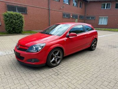 Opel Astra GTC
