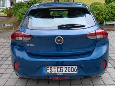 Używany Opel Corsa 101 KM (74 kW) 2020 Niebieski Hatchback