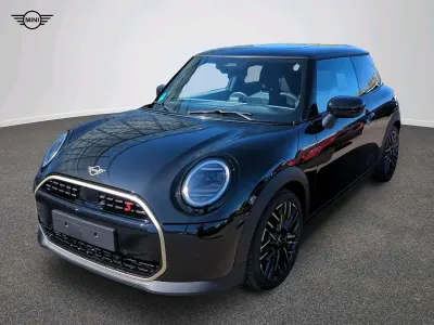 Second-hand Mini Cooper S Favoured 204 CP (150 kW) 2025 Negru Hatchback