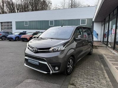 Gebraucht Toyota Proace Comfort 144 PS (105 kW) 2022 Basaltgrau metallic Van / Kleinbus