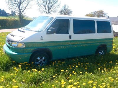 Usata VW Caravelle 102 CV (75 kW) 1997 Verde Furgone