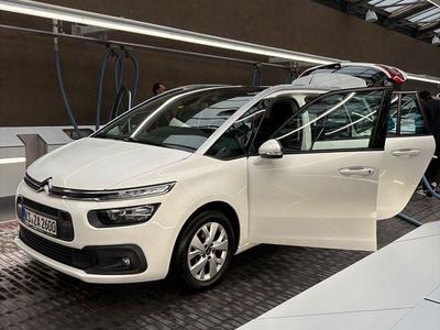 Weiß Gebraucht 2019 Citroën C4 SpaceTourer Feel Van / Kleinbus | 11.400 € (Fairer Preis)