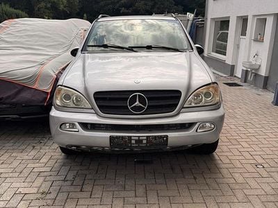 Mercedes ML270