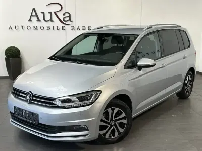 Gebraucht VW Touran Active 150 PS (110 kW) 2023 Reflexsilber Van / Kleinbus
