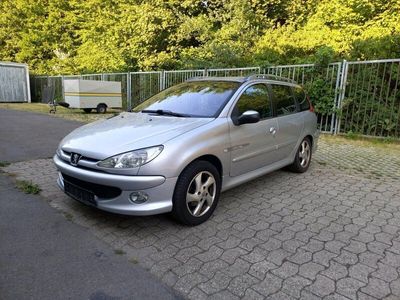 gebraucht Peugeot 206 1.6 Benzin Kombi