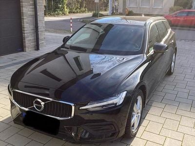 Gebraucht Volvo V60 164 PS (120 kW) 2021 Schwarz Kombi