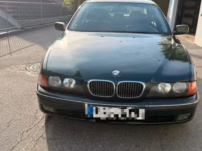 Käytetty BMW 523 170 HP (125 kW) 1998 Vihreä Sedan