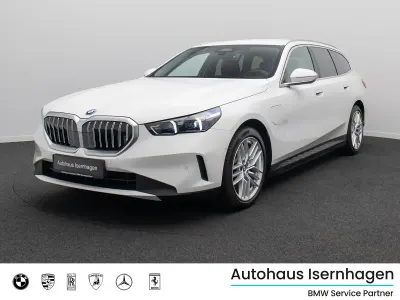 Gebraucht BMW 530 299 PS (219 kW) 2024 Alpinweiß uni  300schwarz Limousine