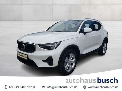 Neu Volvo XC40 Core 163 PS (119 kW) 2025 Andere farbe SUV
