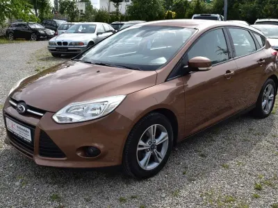 Gebraucht Ford Focus SYNC Edition 125 PS (91 kW) 2014 Braun Limousine