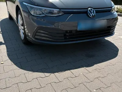 Gebraucht VW Golf VIII Life 116 PS (85 kW) 2024 Grau Kleinwagen