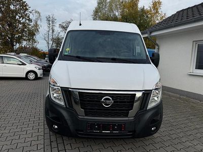 Nissan NV400