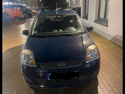 gebraucht Ford Fiesta 1.3 Ambiente